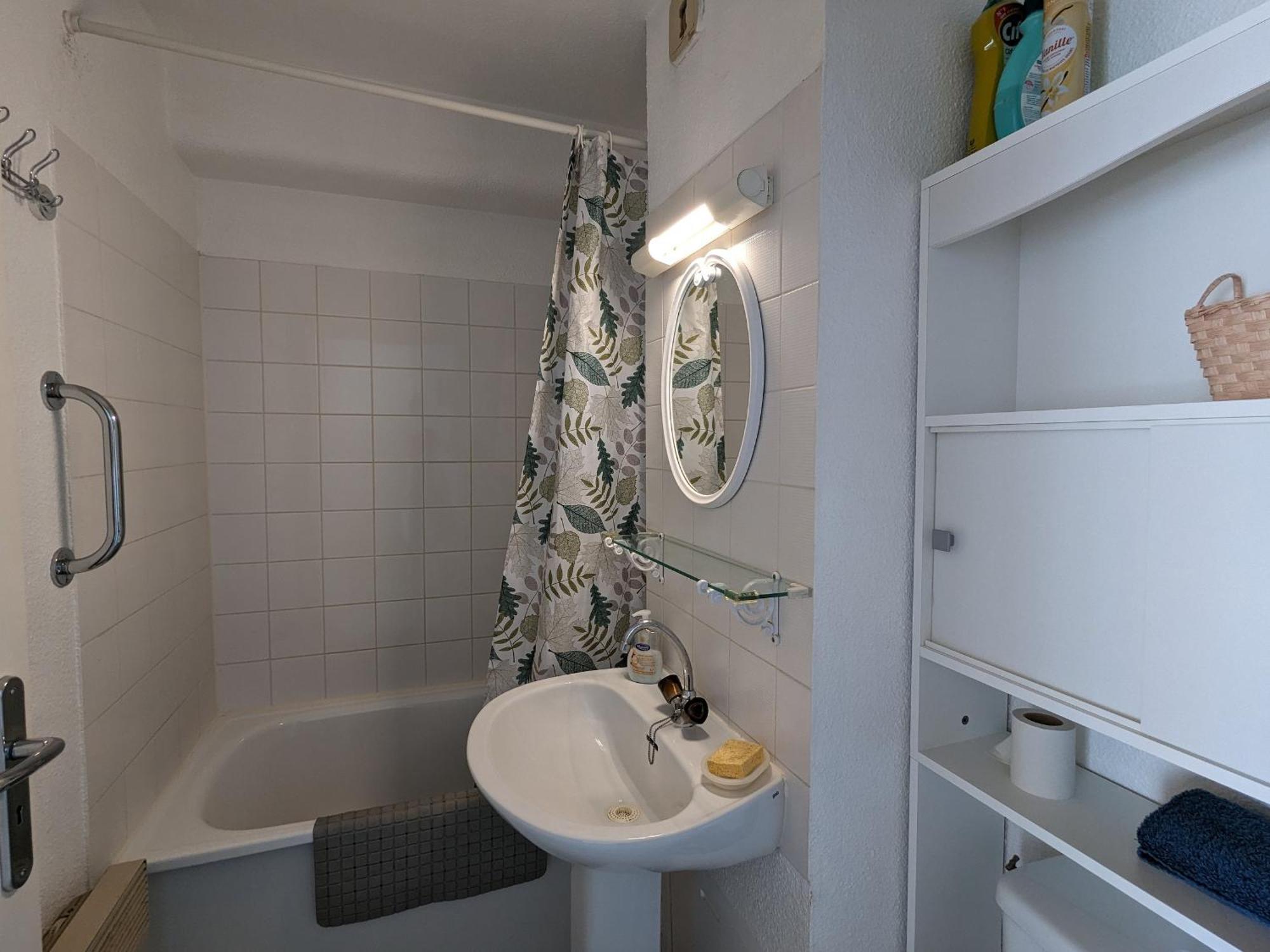 Arcachon Centre : Charmant T2 Avec Loggia, Parking Securise Et Proche Plage - Fr-1-420-61 외부 사진